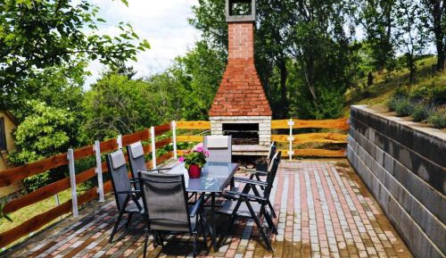 One-Bedroom Holiday Home