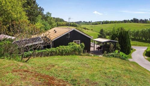 Four-Bedroom Holiday Home