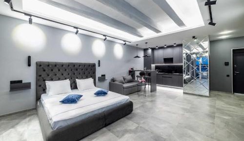 King Suite with Balcony