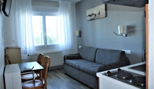 Studio with Sea View