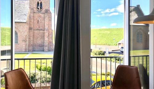 Lodge 18 (Pets not allowed)