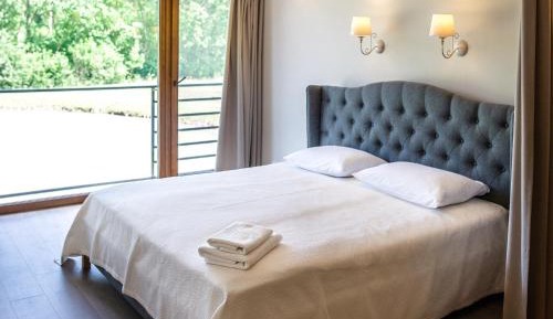Deluxe Double Room with Bath