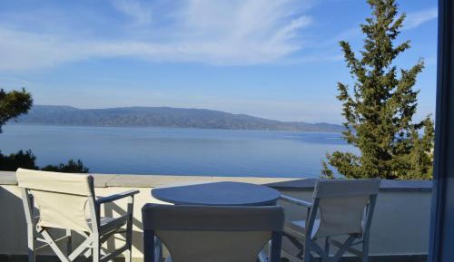 Two-Bedroom House with Sea View