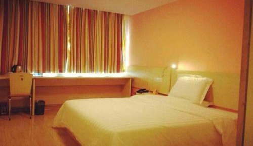 Business Queen Bed Room