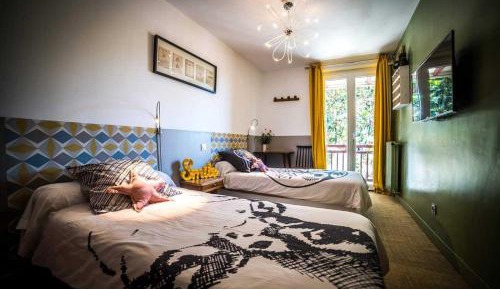 Twin Room with Private Bathroom