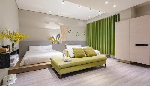 Deluxe Family Room