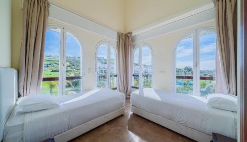 Four-Bedroom Apartment with Sea View