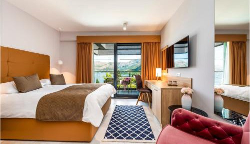 Deluxe Double or Twin Room with Sea View and Balcony