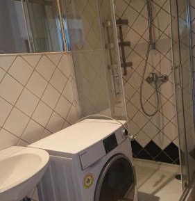 One-Bedroom Apartment - Non-Smoking