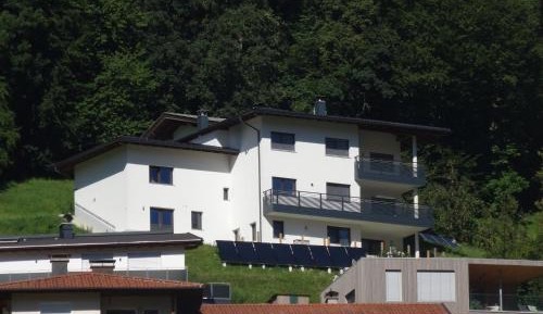 Apartment with Mountain View