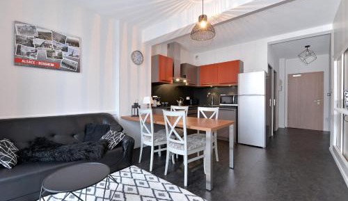 Apartment with Shower