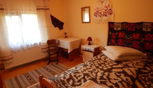 Family Two-Bedroom Apartment with View