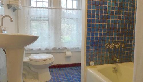 Double Room with Shared Bathroom