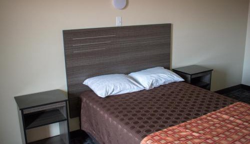 Double Room with One Double Bed - Non-Smoking