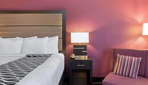 King Room - Non-Smoking