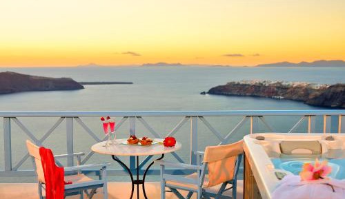 Classic Double Room with Hot Tub and Caldera View