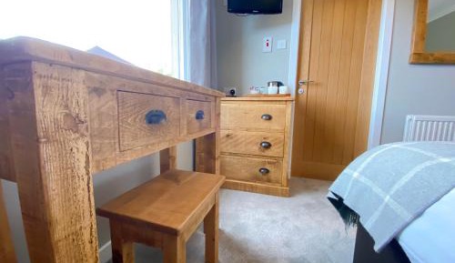 Twin Room - First Floor