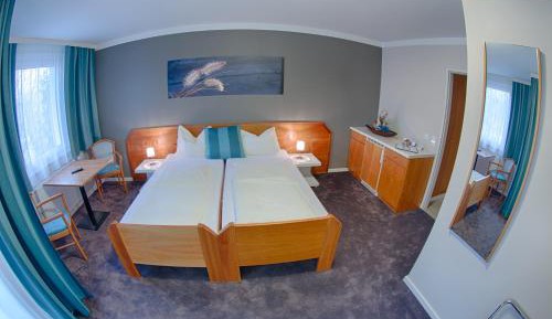 Twin Room with Balcony