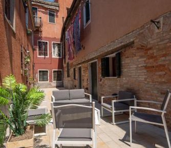 Apartment - Split Level