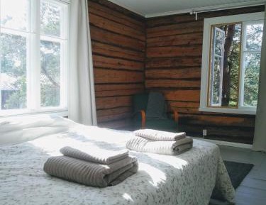 Large Double Room
