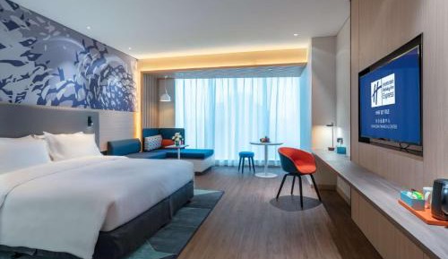 Large Standard King Room - High Floor