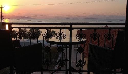 Apartment - Split Level with Sea View