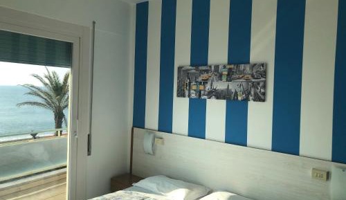 Deluxe Double Room with Sea View