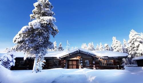 Twelve-Bedroom Chalet