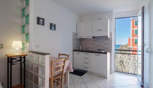 Studio Apartment with Sea View