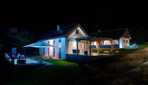 Holiday Home "Velbana iža"