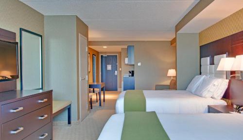 Queen Suite with Two Queen Beds and Sofa Bed
