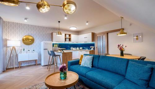 One-Bedroom Apartment with Balcony