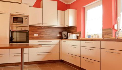 Three-Bedroom Apartment with Balcony