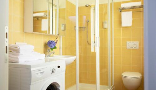 One-Bedroom Apartment with Balcony (4 Adults)