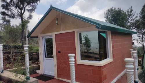 Villa with Garden View