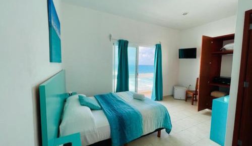 Double Room with Balcony and Sea View