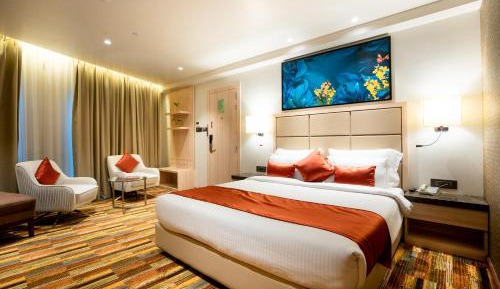 Junior Suite With Bathtub