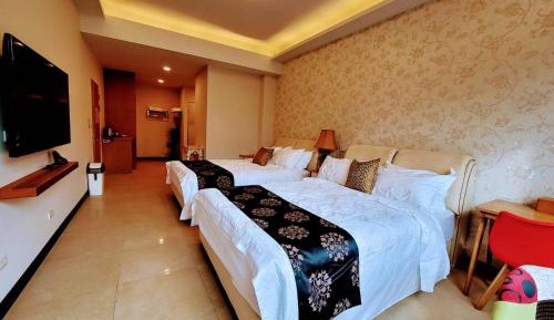 Quadruple Room with Mountain View