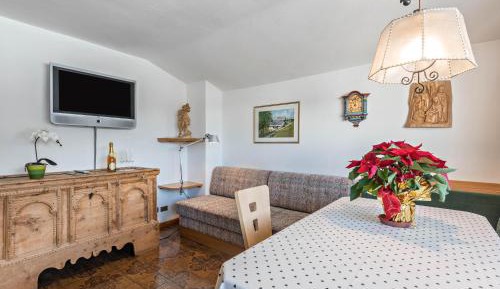 Three-Bedroom Superior Apartment