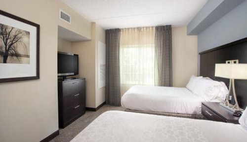 One-Bedroom Suite with Two Double Beds