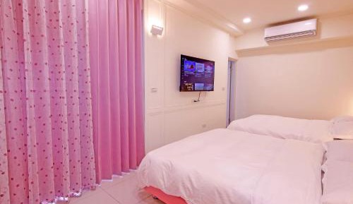 Quadruple Room with Mountain View