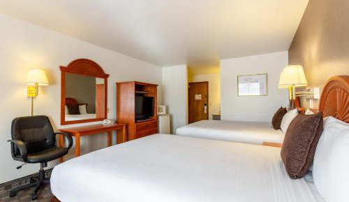 2 Queen Beds Non Smoking