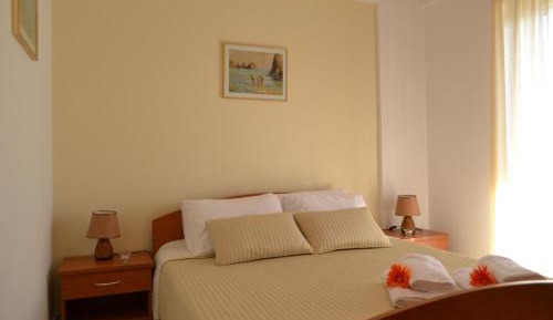 One-Bedroom Apartment - 1st floor 