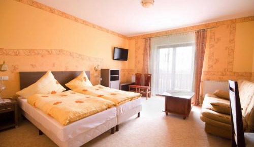 Double Room with Balcony (2 Adults + 1 Child)