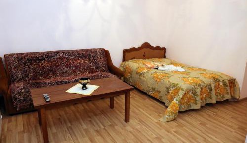 Studio with Sofa Bed