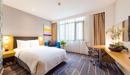 Standard Queen Room