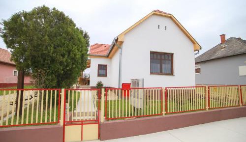 Three-Bedroom Townhouse