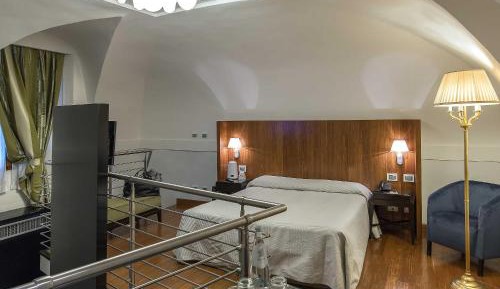 Apartment - Split Level