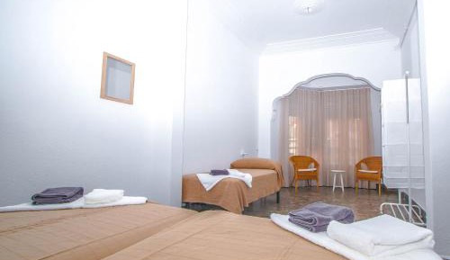 Triple Room with Shared Bathroom