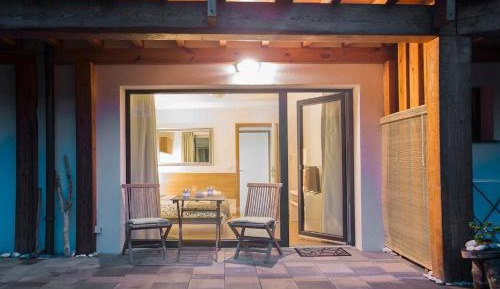 Studio with Garden View